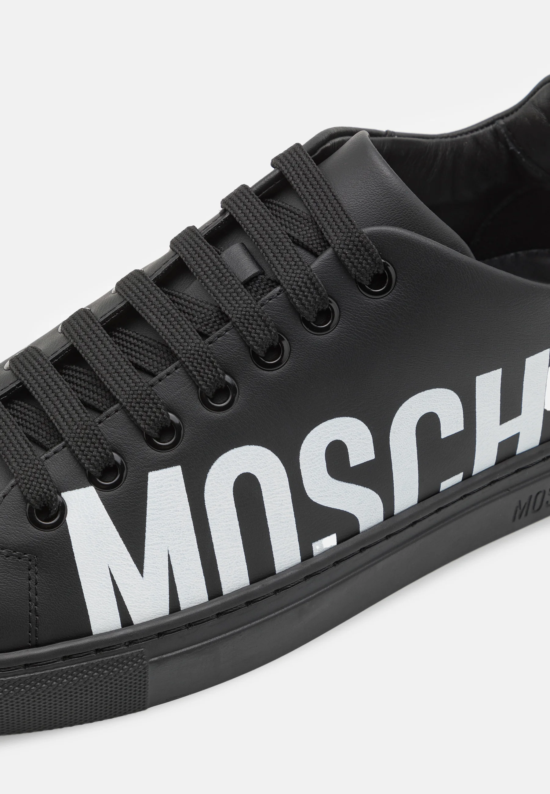 Zapatillas bajas MOSCHINO
