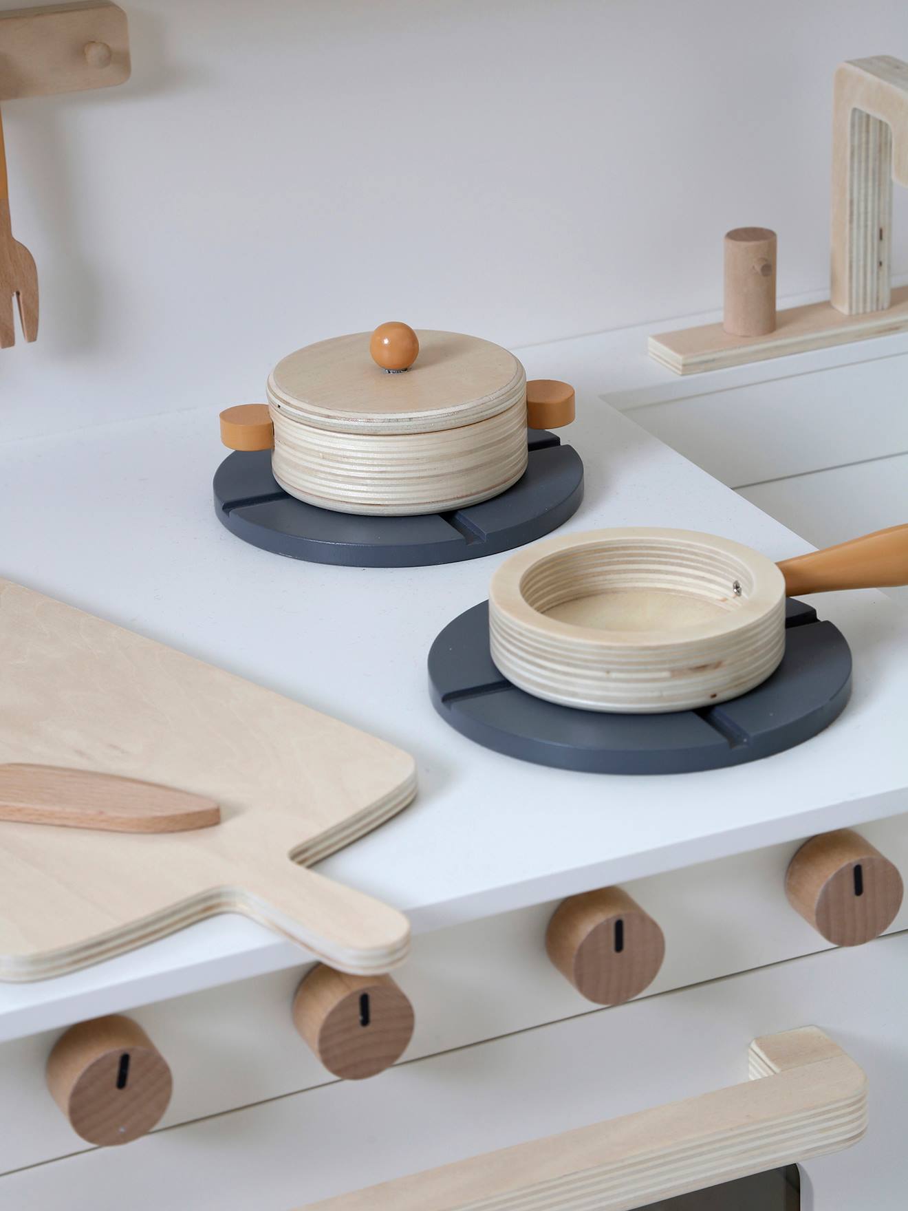 Vertbaudet Spielküche, Holz FSC - himbeer