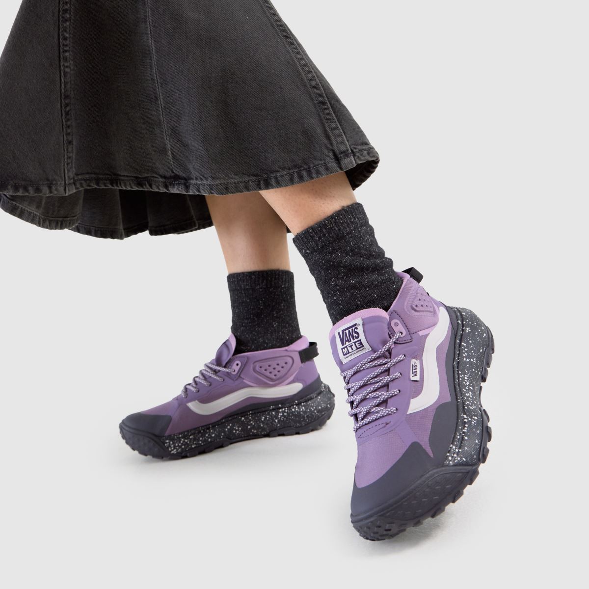 Vans – MTE Crosspath – Lila mellanhöga sneakers
