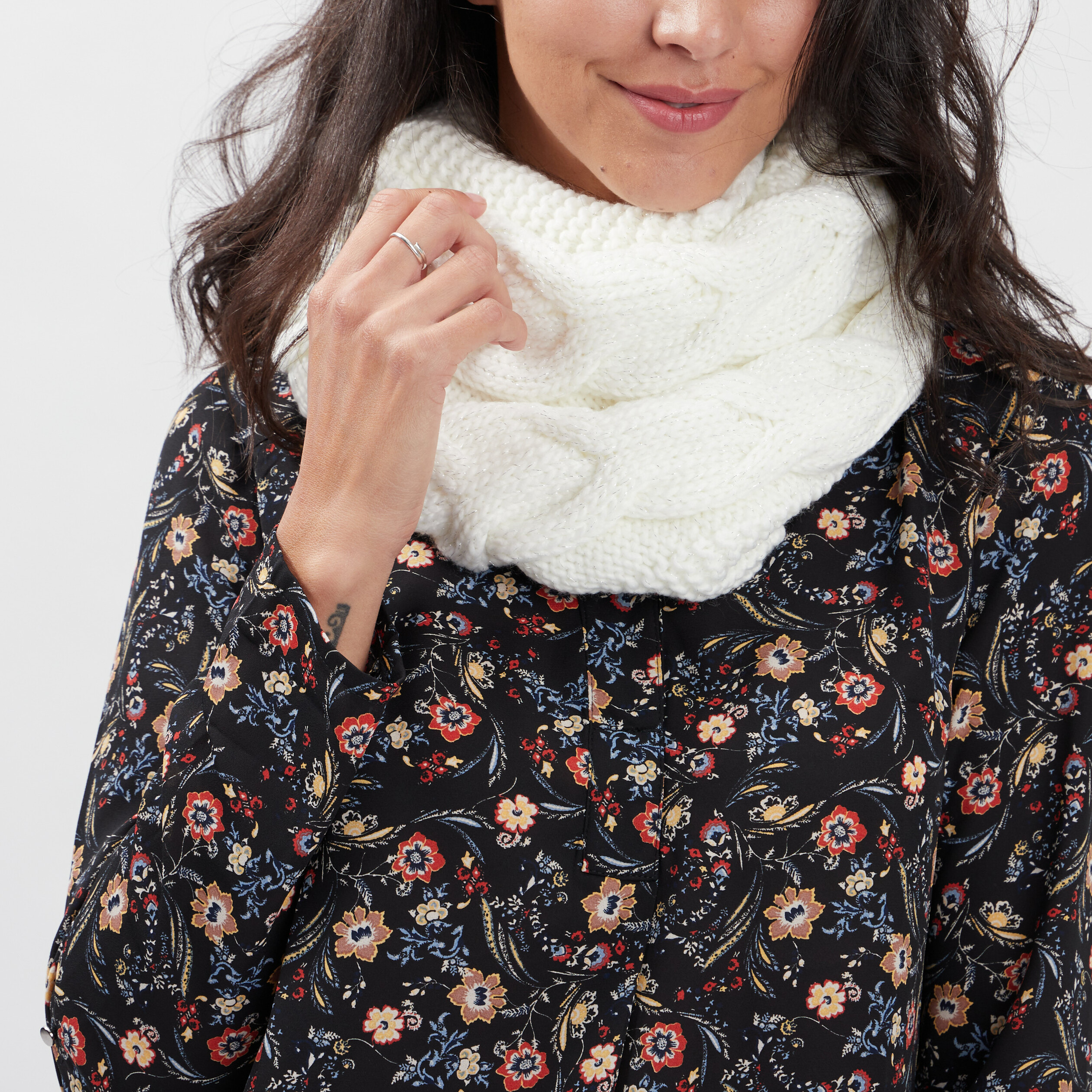 Snood avec torsades ivoire femme | La Halle