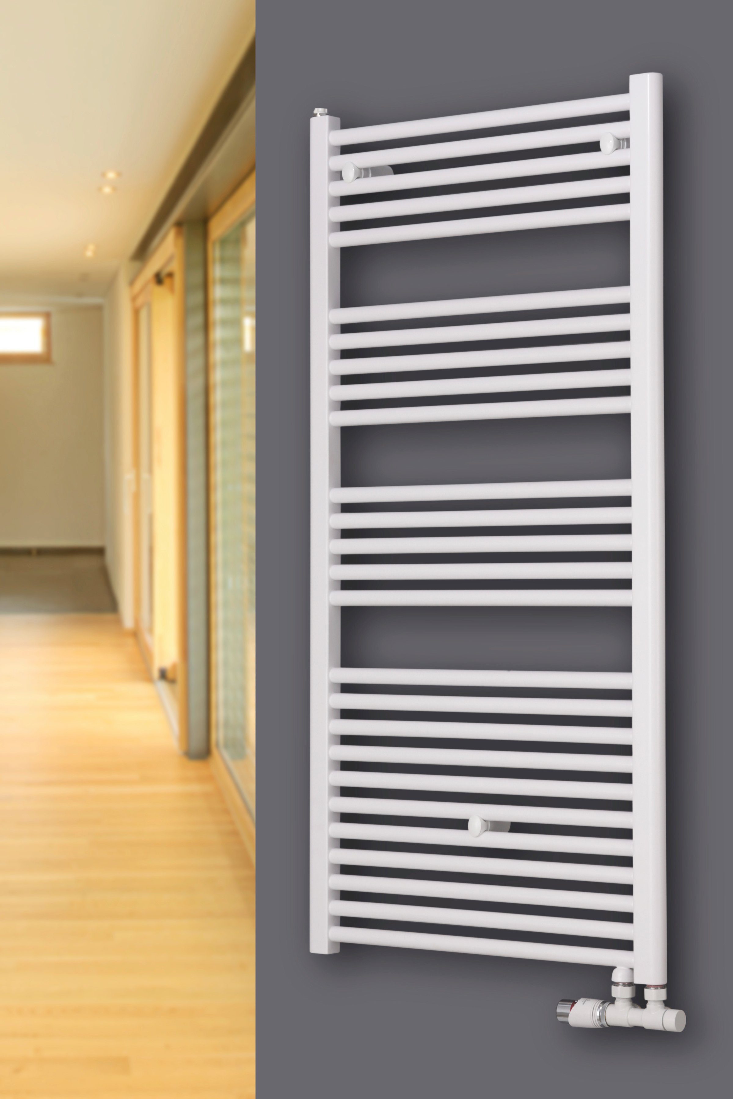 Ximax Badheizkörper Hektor MAV 1838 mm x 600 mm, 1028 Watt, Mittenanschluss versetzt, weiß