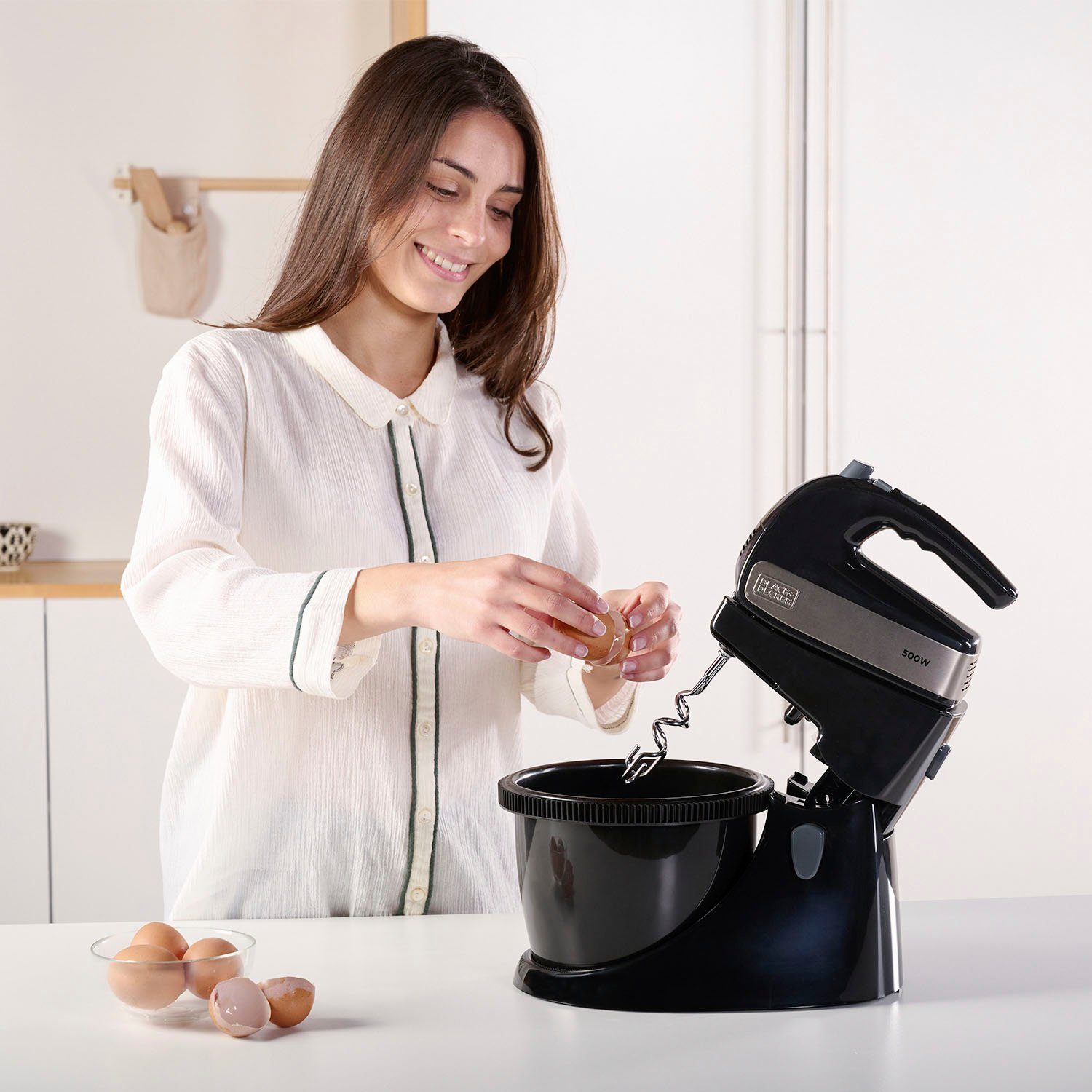 Black + Decker Handmixer BXMXA500E / ES9130090B mit Schüssel, 500 W