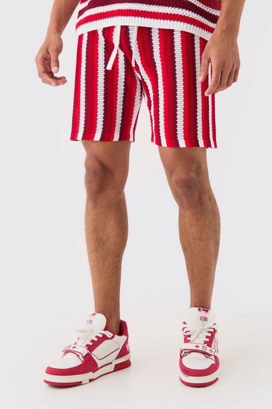 Lockere gestreifte Strick-Shorts in Weiß