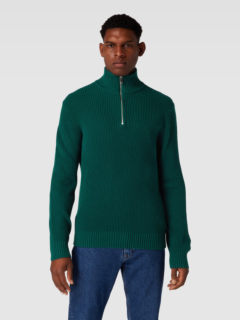 Strickpullover mit Stehkragen in dunkelgrün