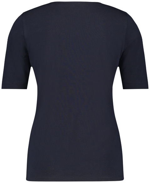 Nachhaltiges T-Shirt mit satiniertem Ausschnitt