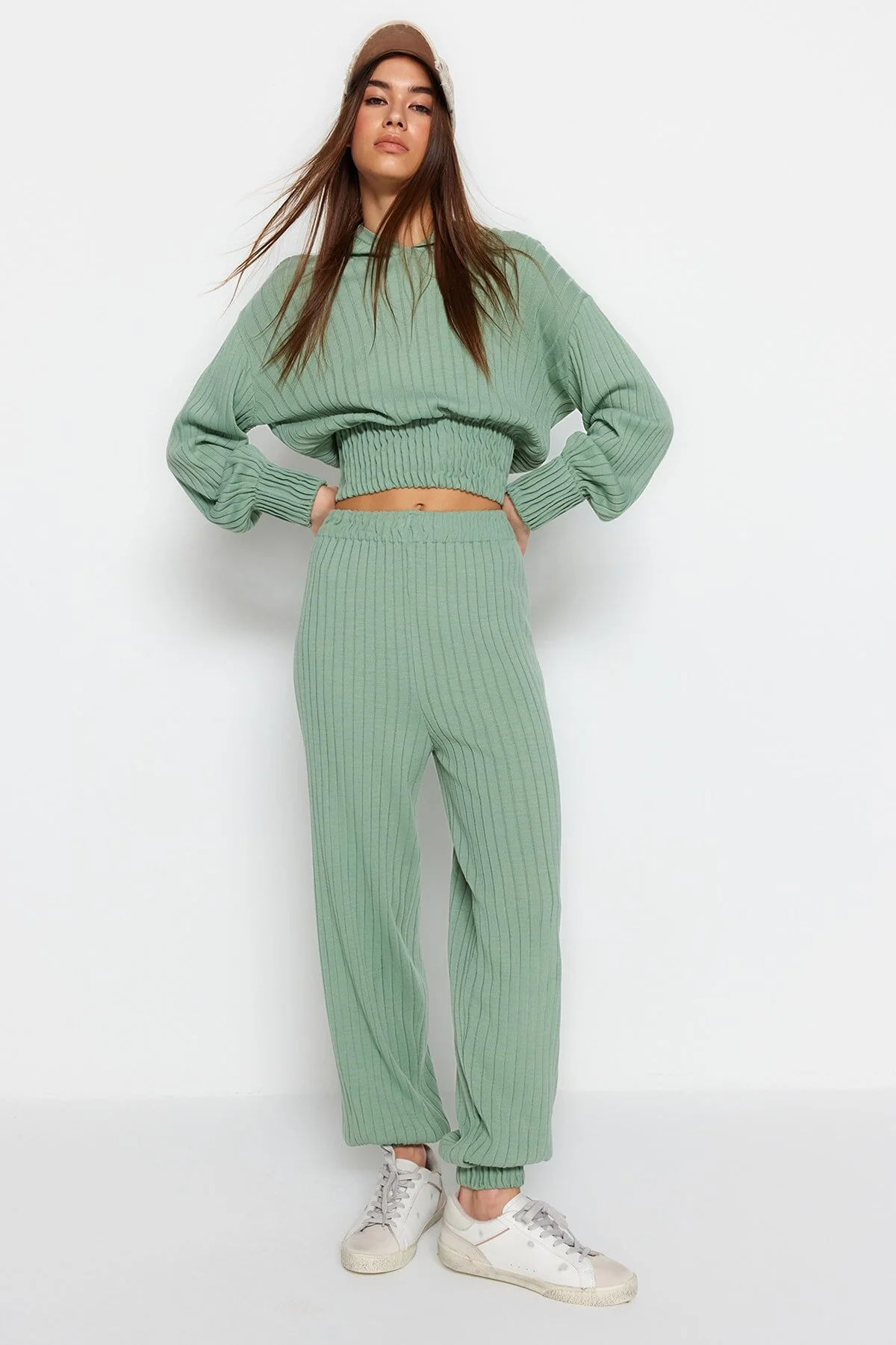 Trendyol Collection  Mintgrünes Strickoberteil und -unterteil-Set mit Kapuze TWOAW22AU0044