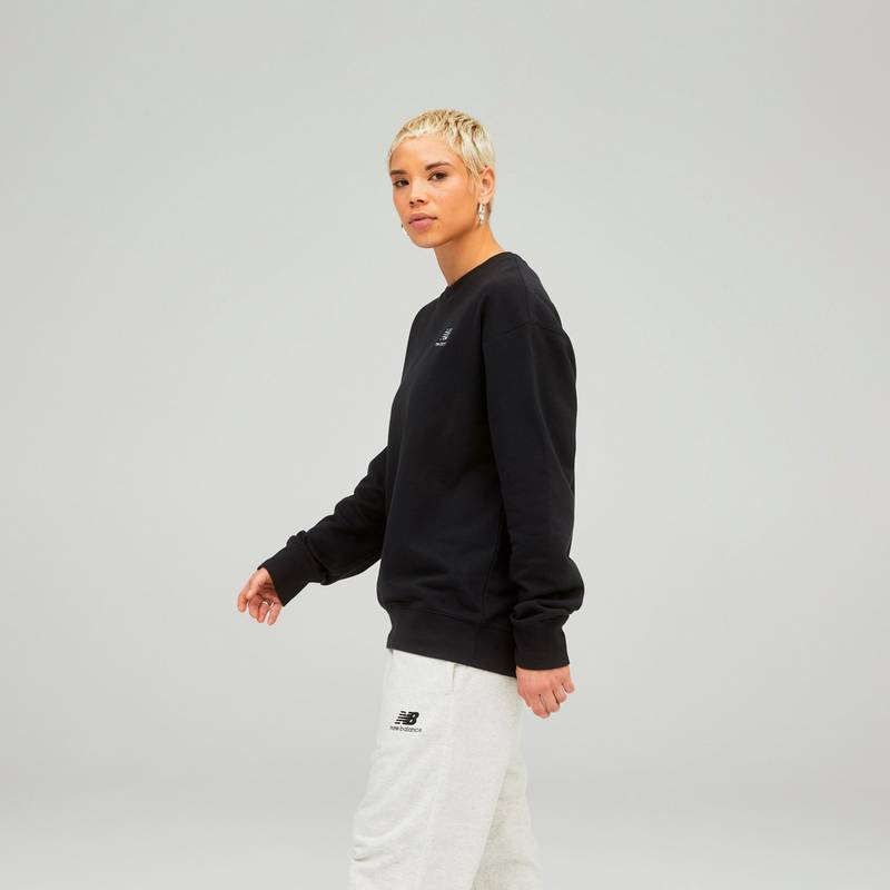 NEW BALANCE Essentials Sweatshirt