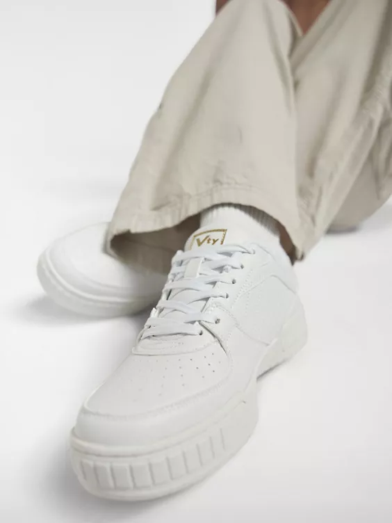 Vty Sneaker
