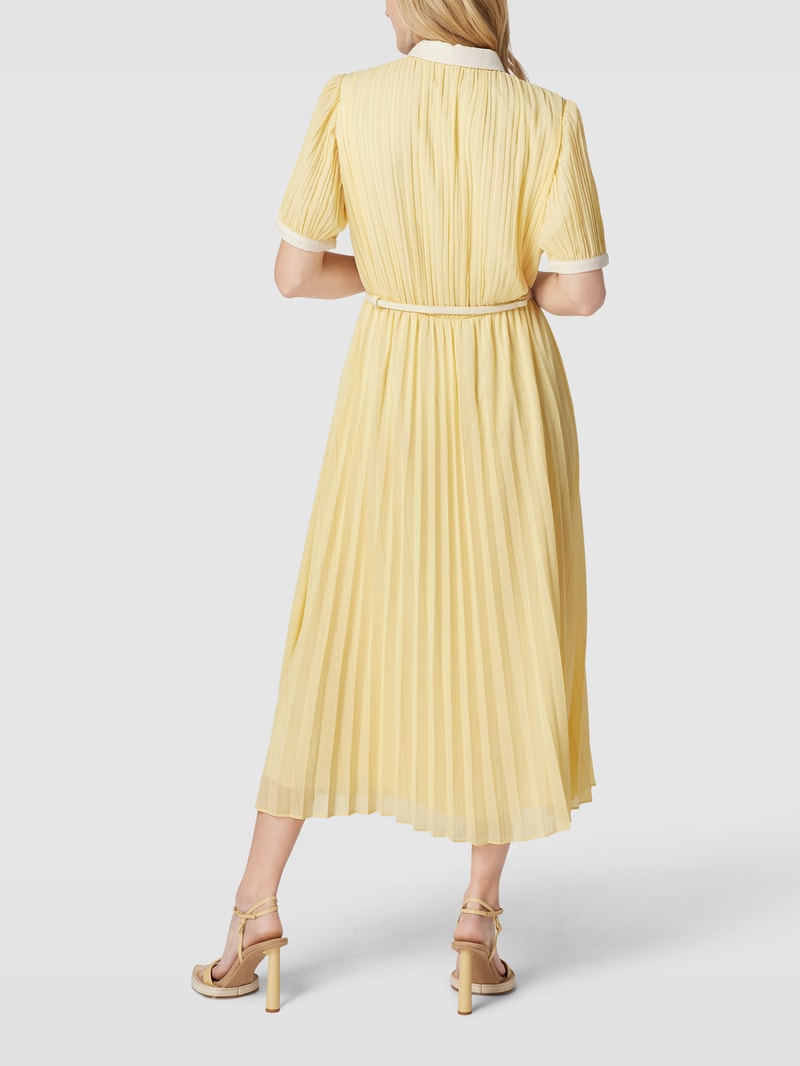 Kleid mit Kragen in hellgelb
