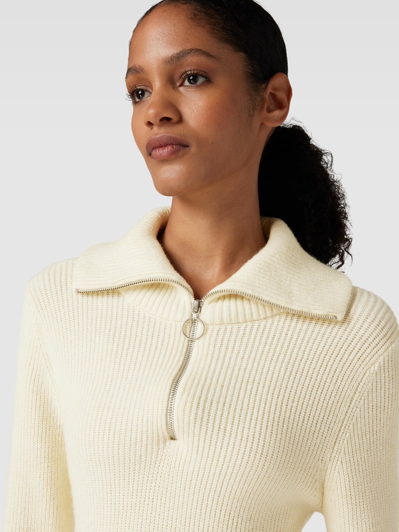 Strickpullover mit kurzem Reißverschluss in sand