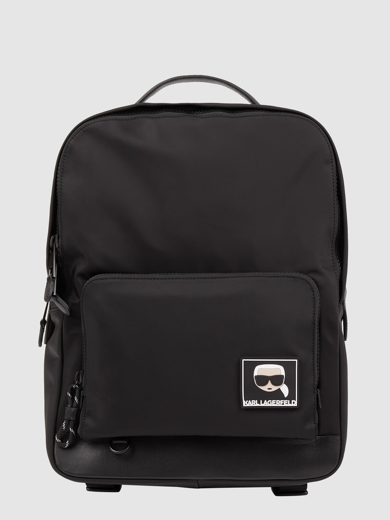 Rucksack mit Multimediafach in schwarz