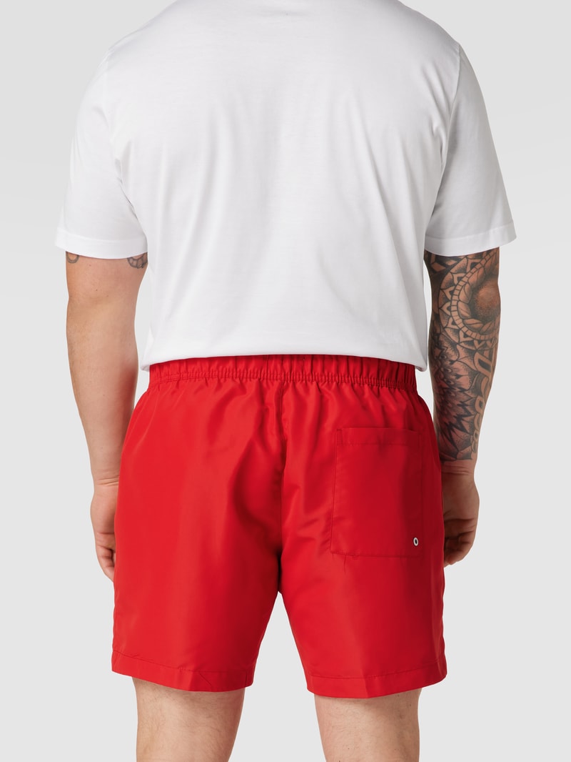 PLUS SIZE Badehose mit Label-Print in rot