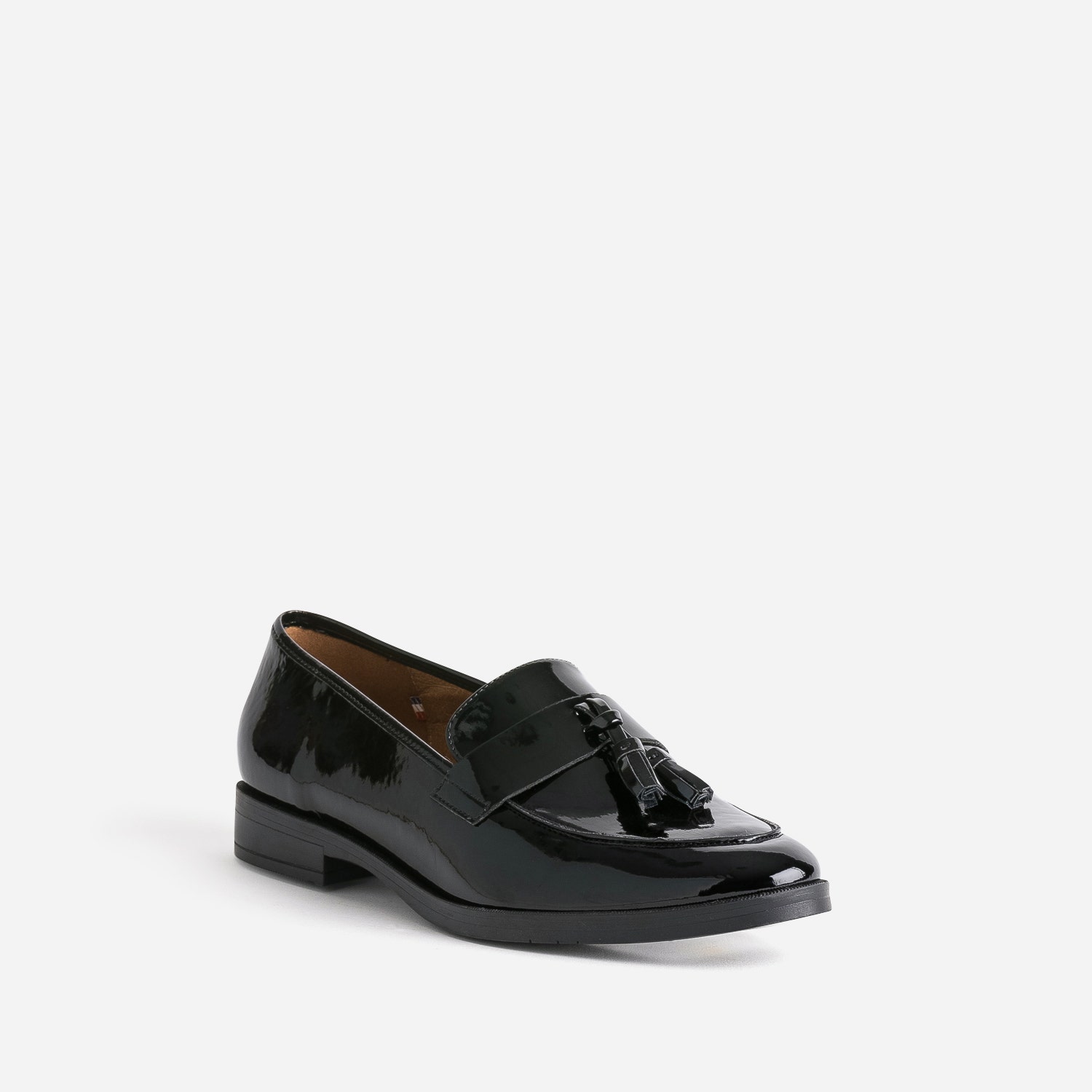 Mocassin à glands ERAM FLEX noir verni en cuir