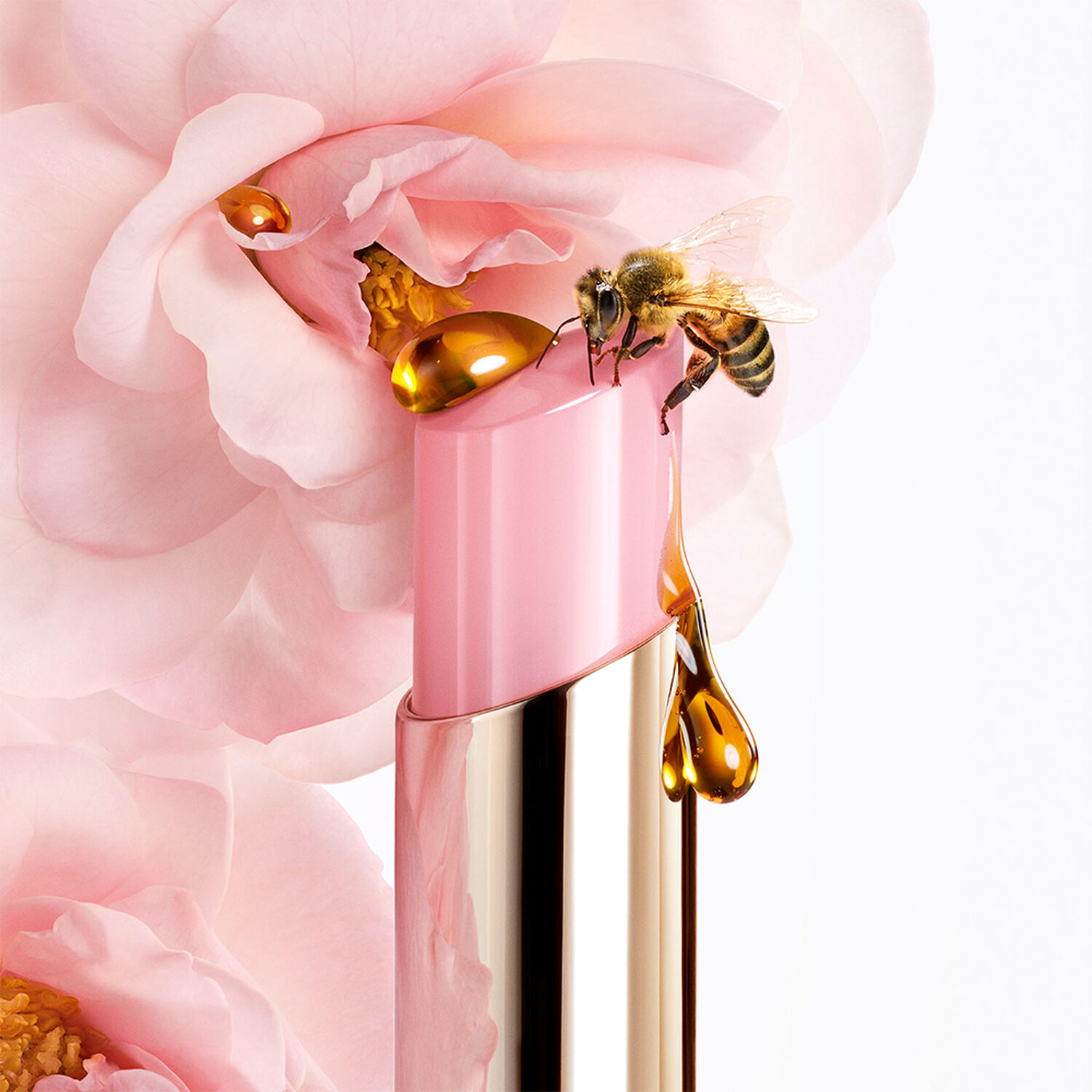 Guerlain KissKiss Bee Glow Baume Teinté Infusé en Miel 98% d'Origine Naturelle