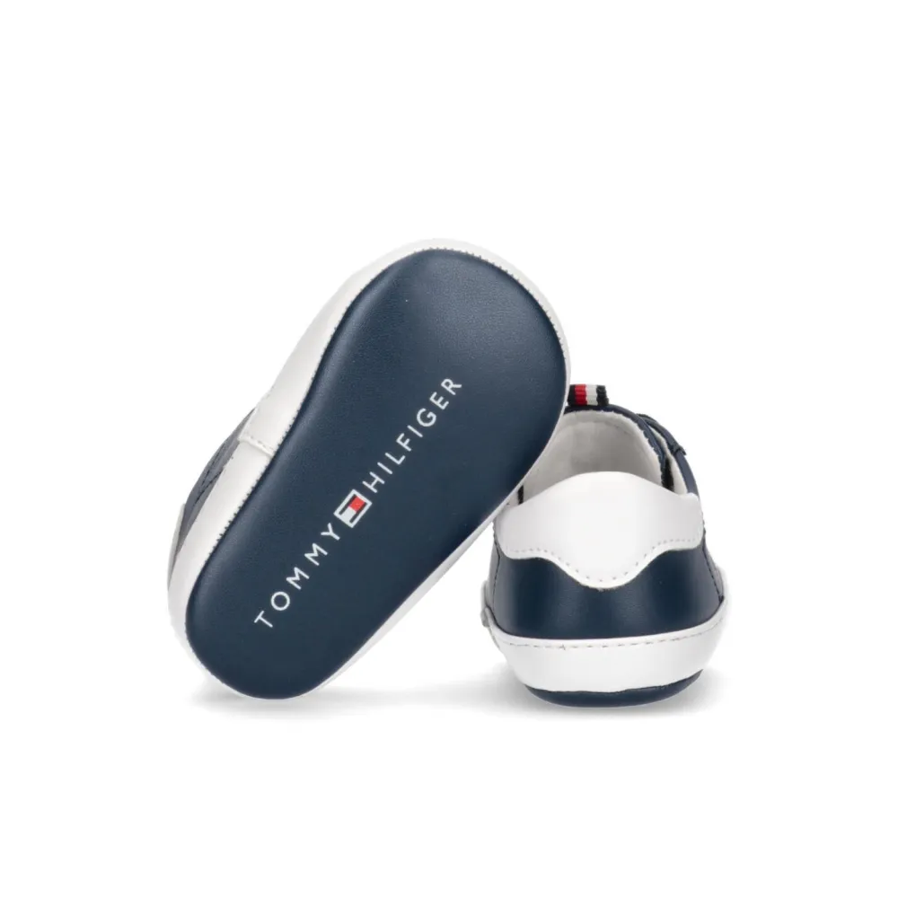 Tommy Hilfiger Krabbelschuh T0B4-32447-1433-007 / blau