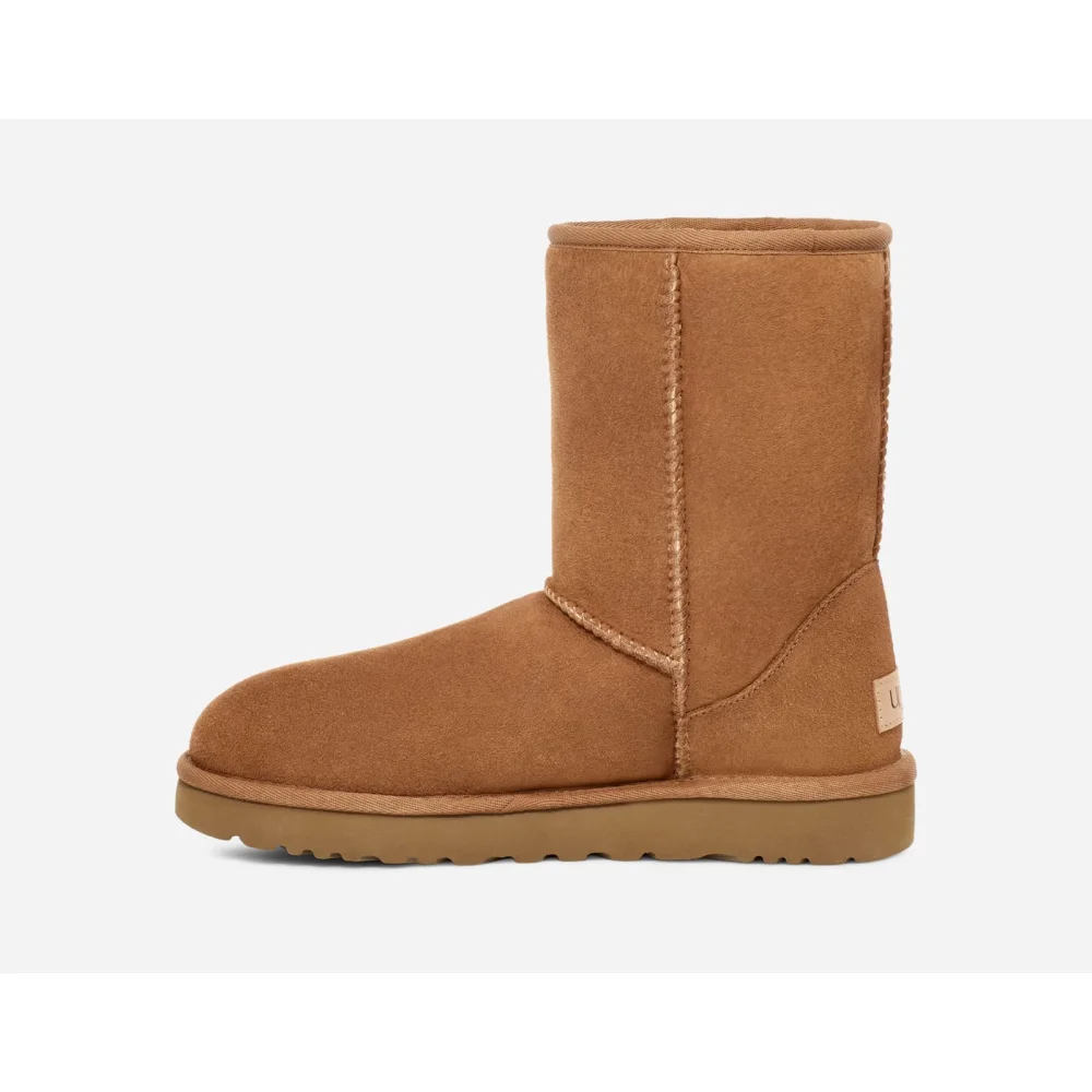 UGG Classic Short II 1016223/CHE / braun