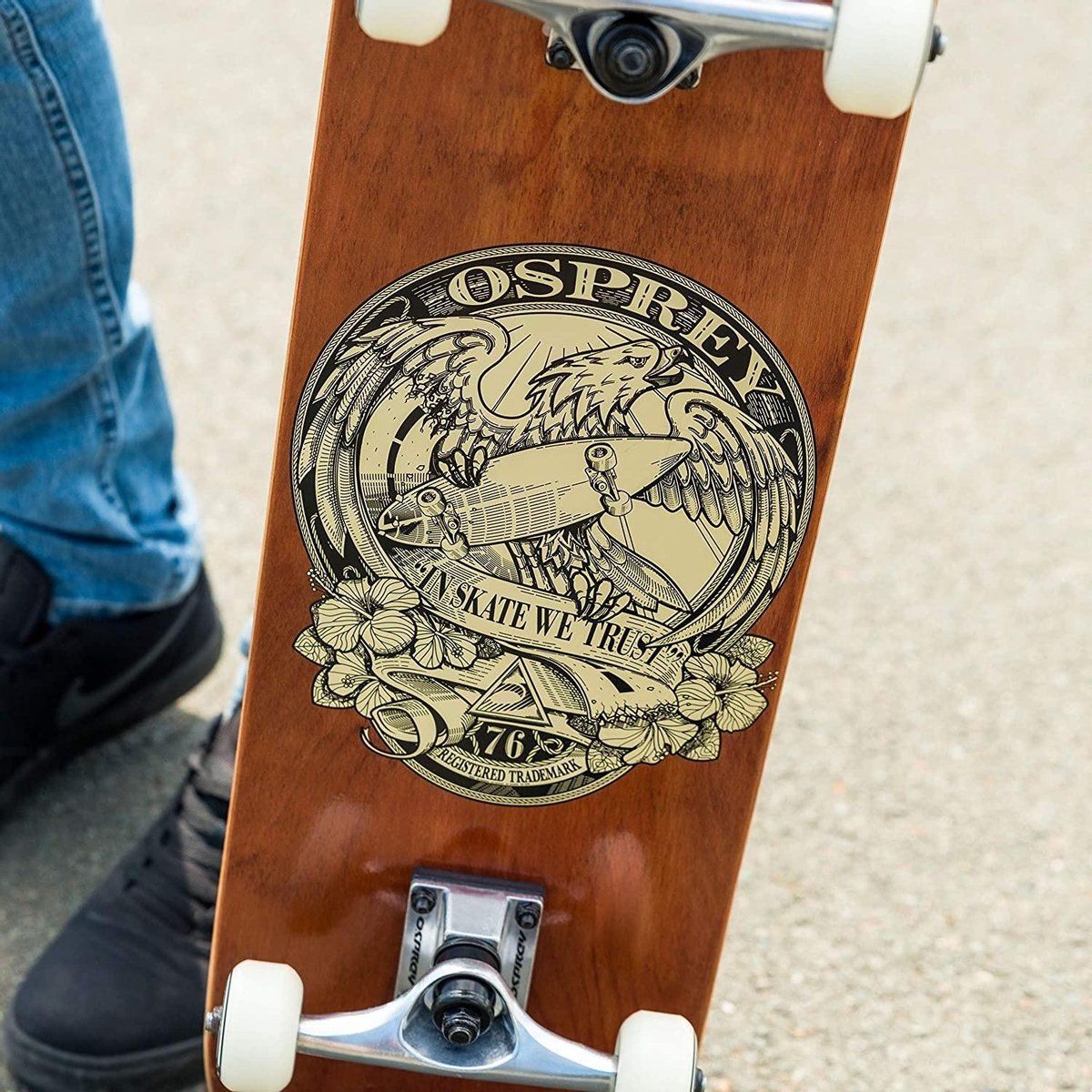 Osprey IN SK8 WE TRUST 79 cm skateboard