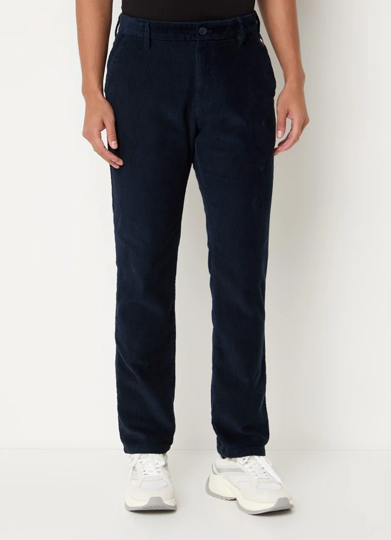 Pantaloni chino din catifea reiată Tommy Hilfiger Ryan, croială slim, cu buzunare laterale.