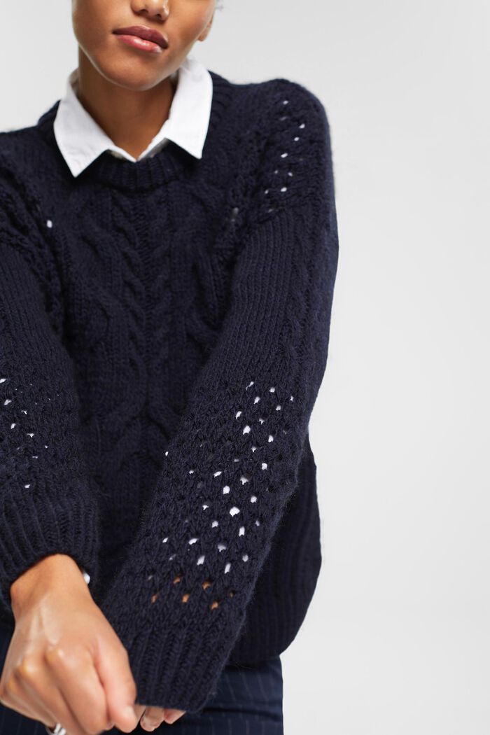 Pullover mit Zopf-Muster