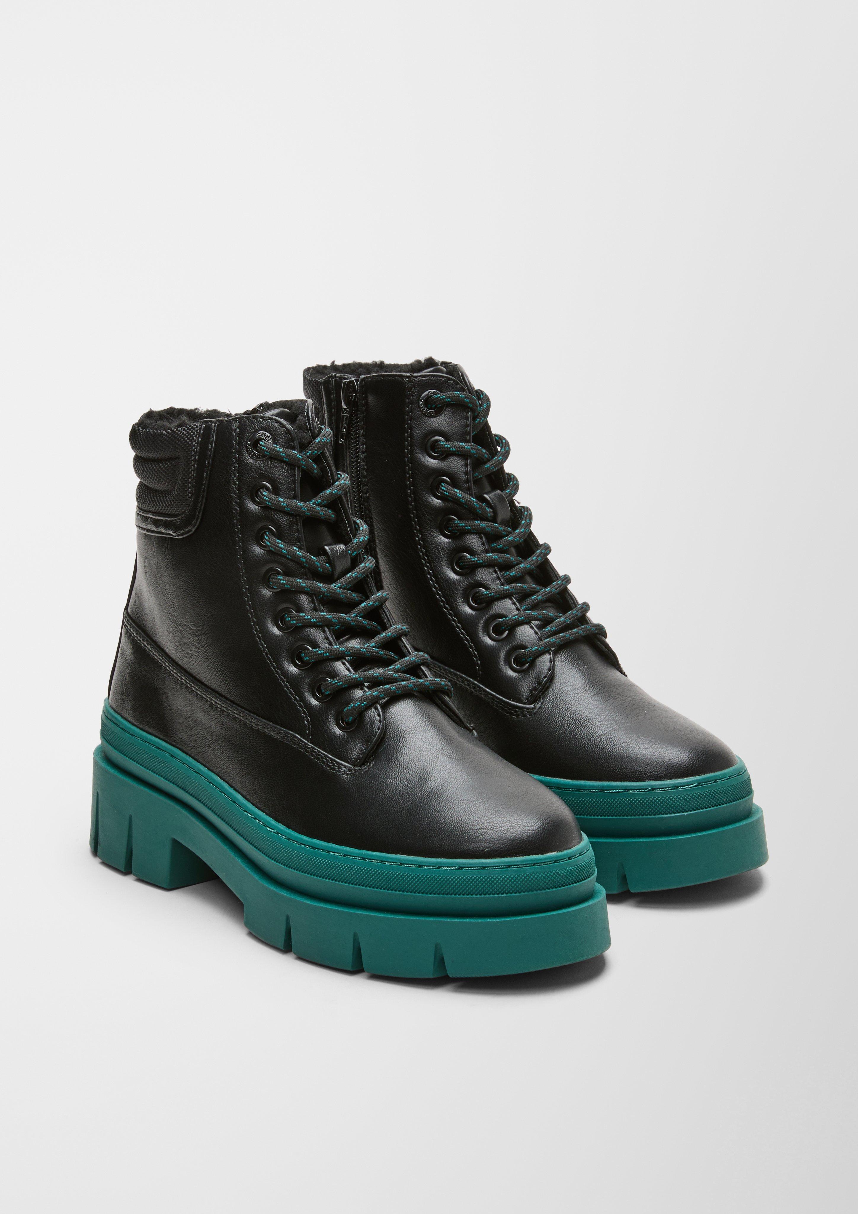 Stiefel mit Kontrast-Sohle  6007152-001