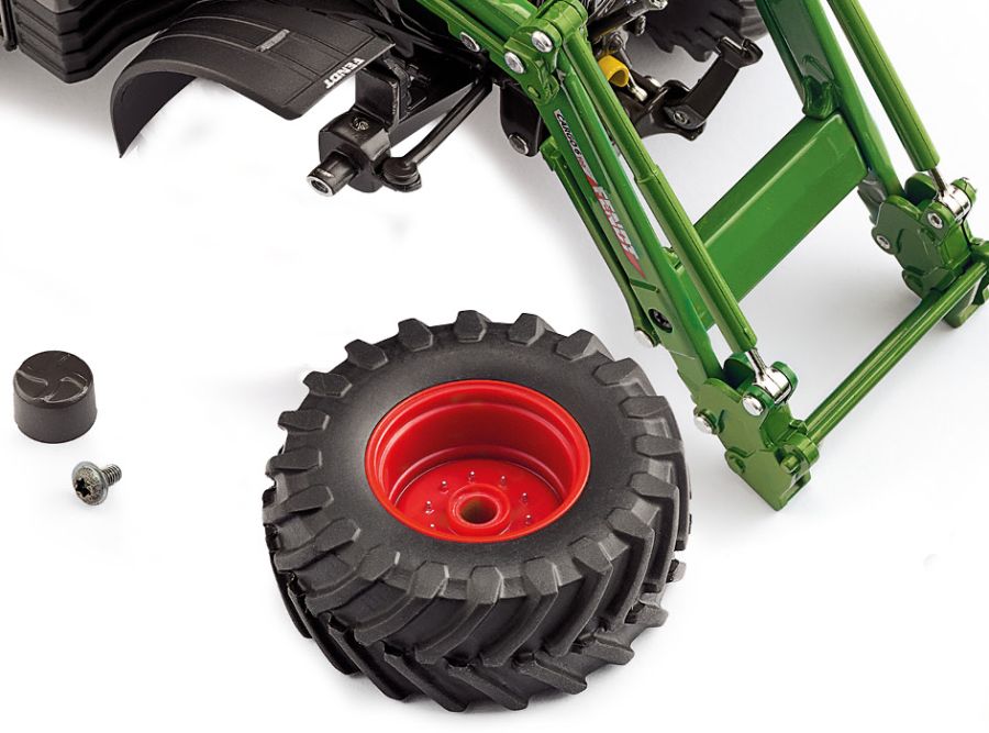 Fendt 724 Vario Gen.7 incl. Frontloader (1:32)