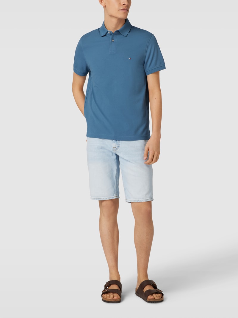 Poloshirt mit Label-Stitching in ozean blau