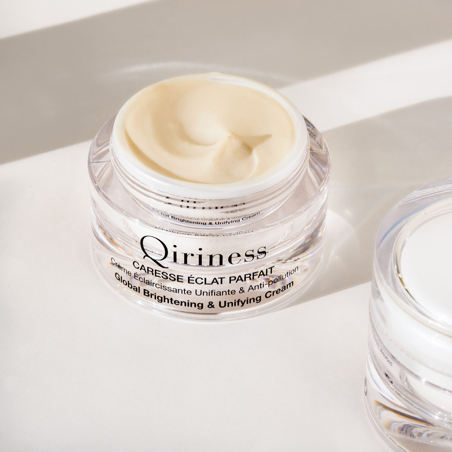 Qiriness Caresse Éclat Parfait Crème Anti-Taches Unifiante & Anti-Pollution