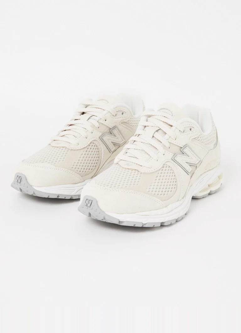 New Balance 2002R -lenkkarit mokkanahkaisilla yksityiskohdilla