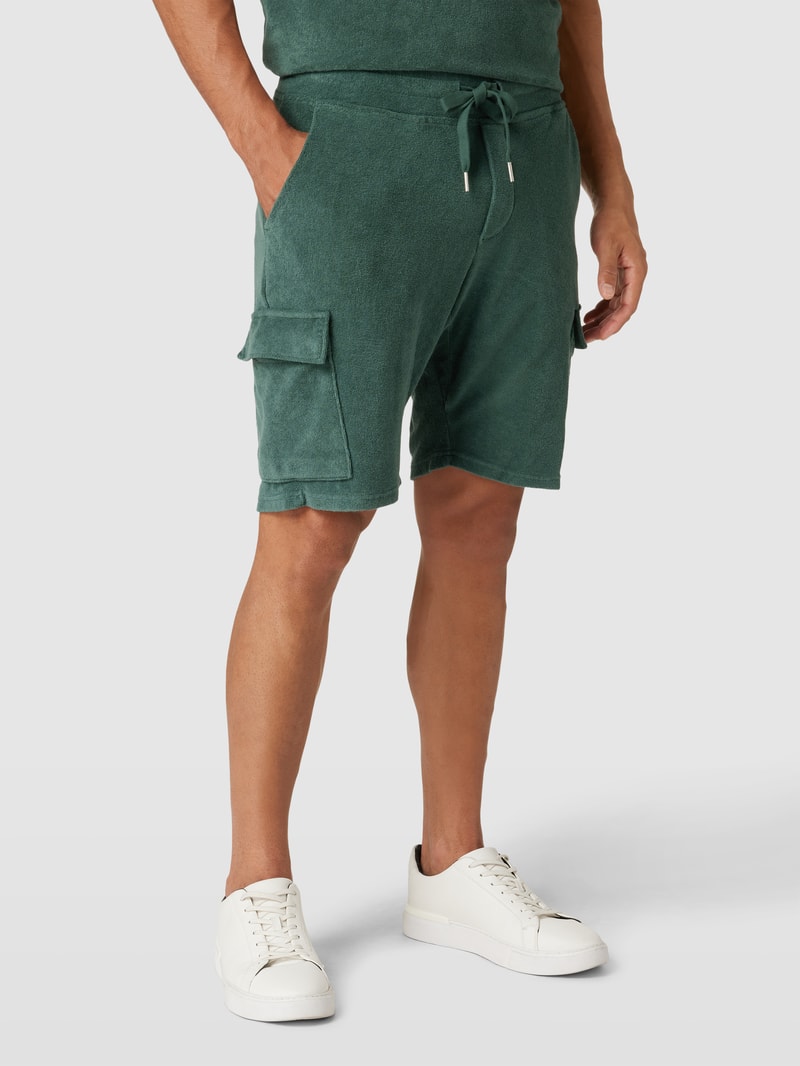 Shorts mit Cargotaschen in olivgrün