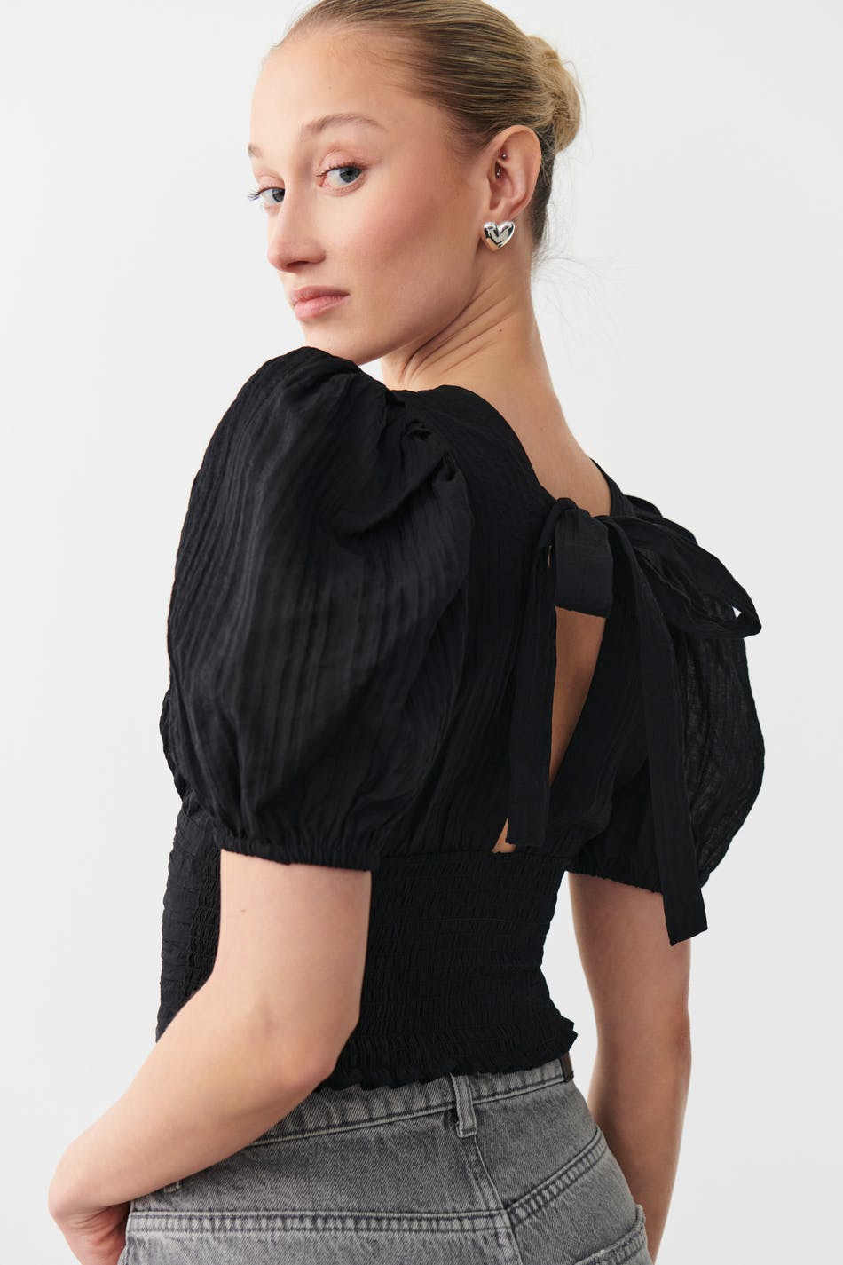 Puff sleeve top