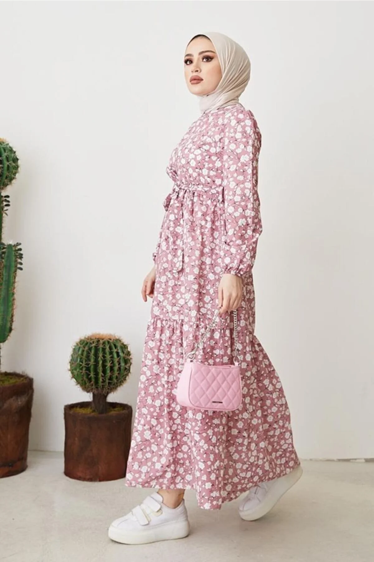 benguen  400 Kleid mit Gänseblümchenmuster