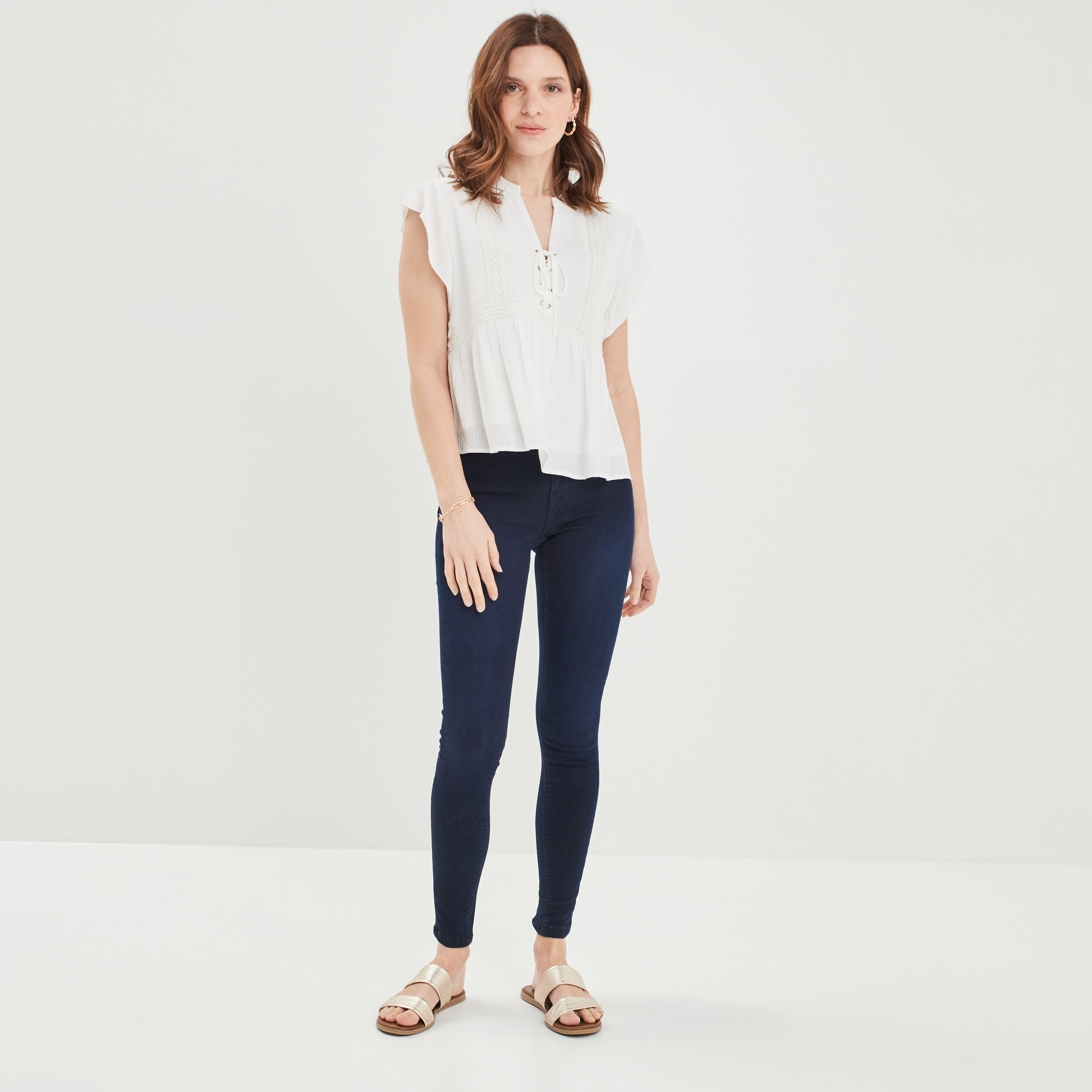 Blouse col en V à laçage Liberto blanc femme | La Halle
