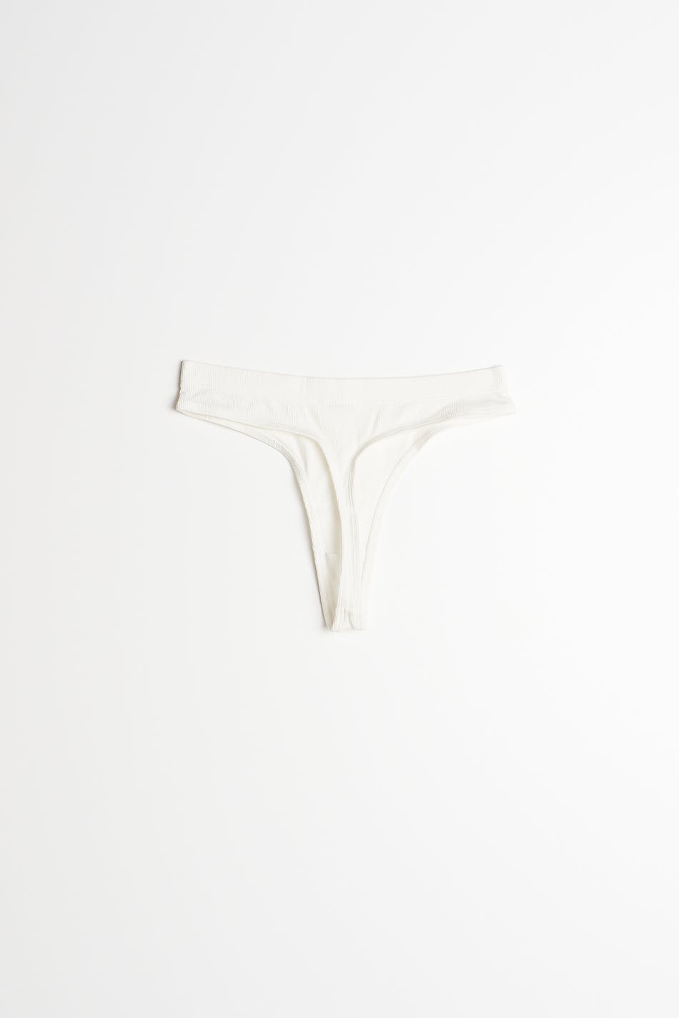 Linda cotton string
