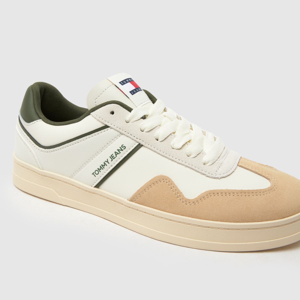 Tommy Jeans greenwich retró sportcipő fehér és bézs színben
