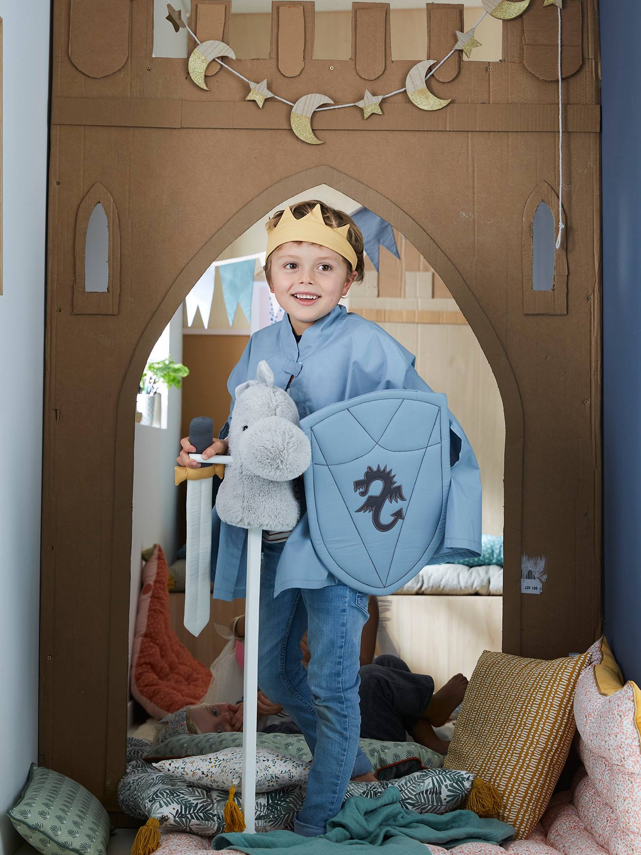 Déguisement bouclier + épée Chevalier bleu