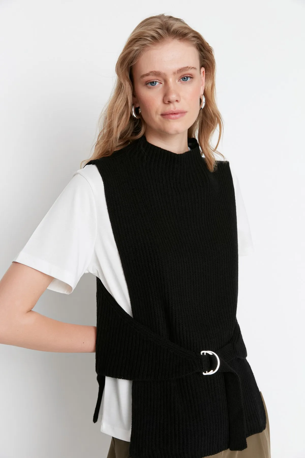 Trendyol Collection  Strickweste - Schwarz - Regular Fit