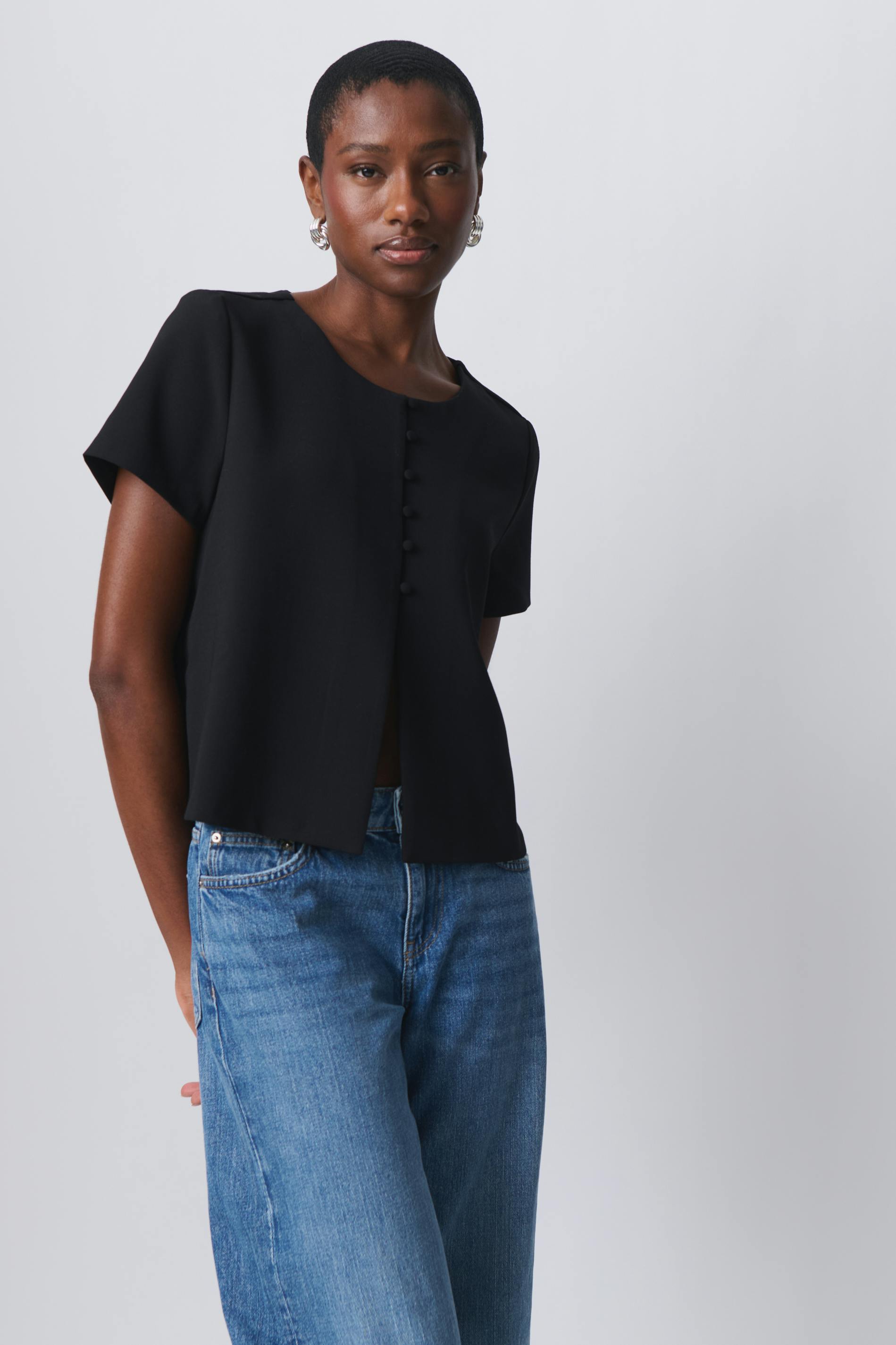 Short sleeve top