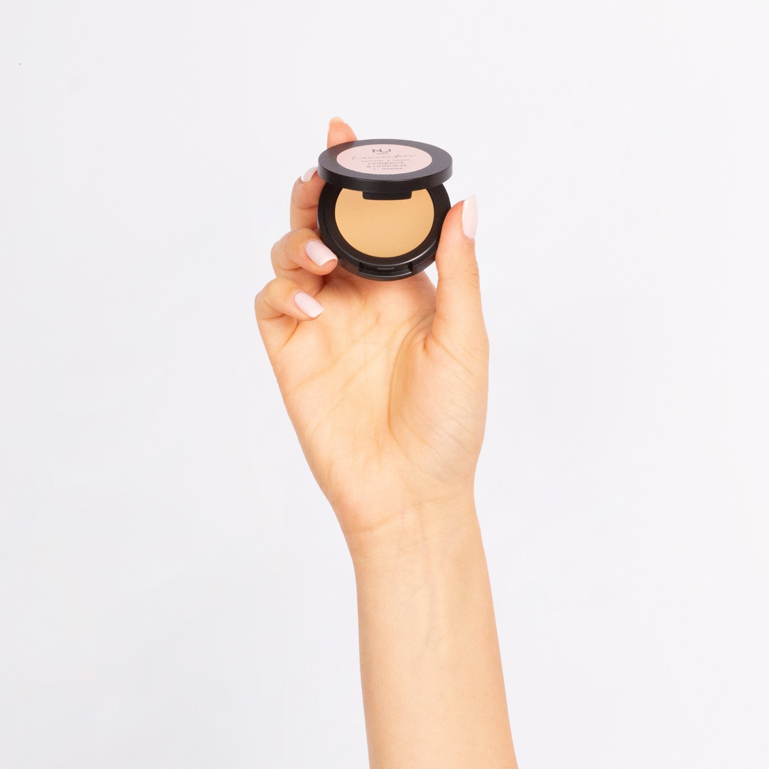 Cream Corrector und