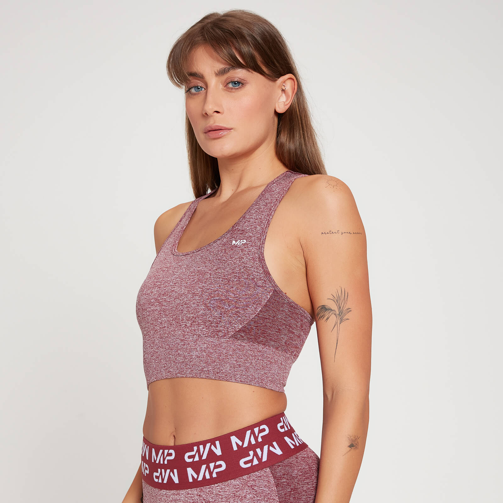 Brassière de sport MP Curve pour femmes – Cerise noire