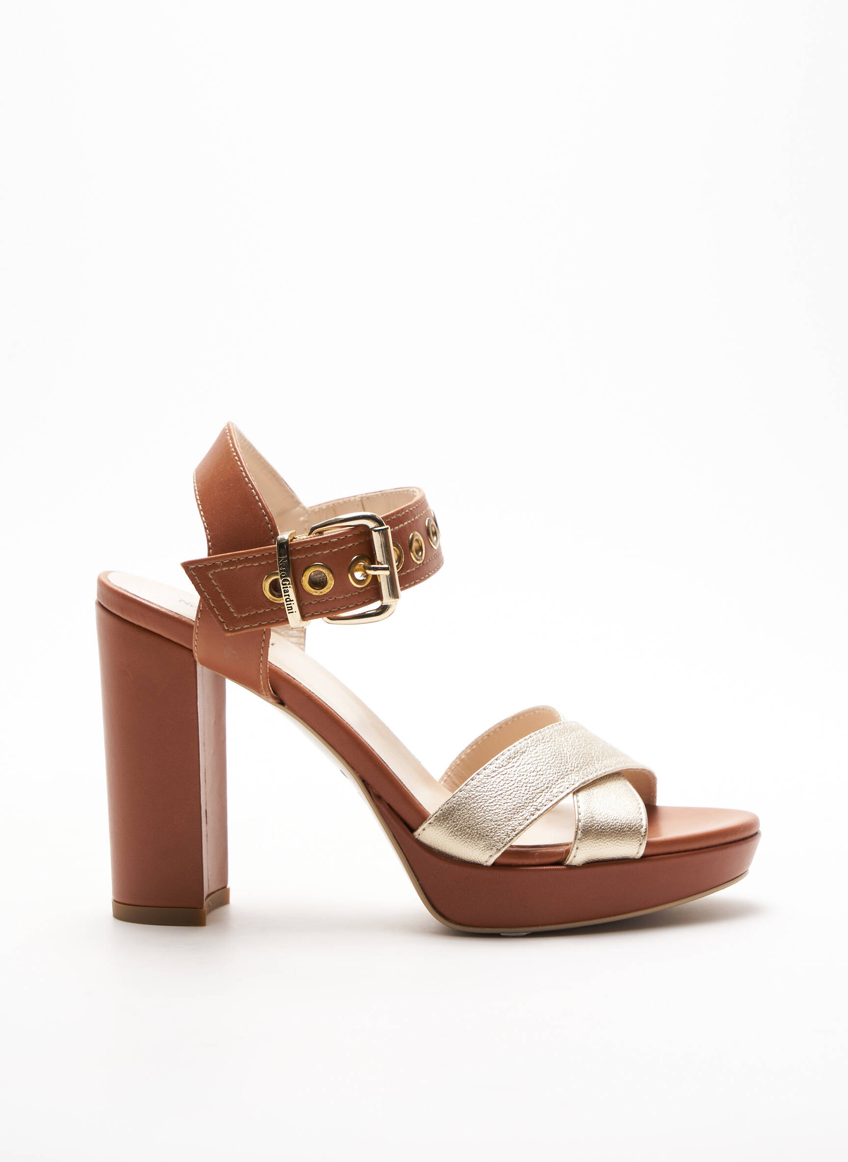Nero Giardini Sandales Nu Pieds Femme couleur marron