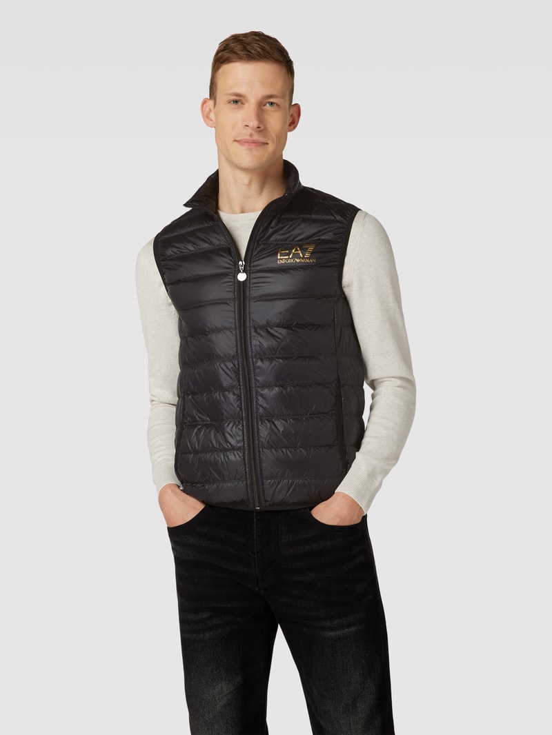 Daunenweste mit Label-Print in schwarz