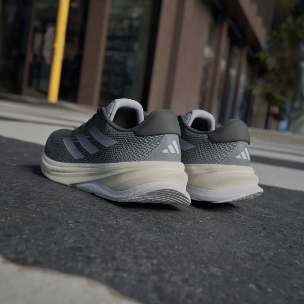adidas Supernova Solution IF3007 / schwarz