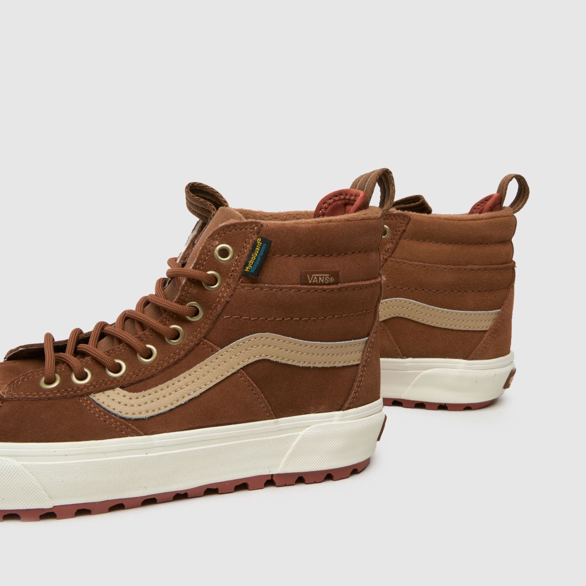 Nepromokavé tenisky Vans MTE Sk8-Hi v hnědé barvě