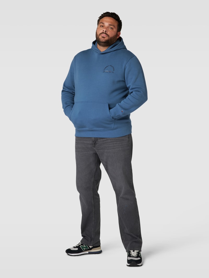 PLUS SIZE Hoodie mit Label-Print Modell 'SHADOW' in marineblau