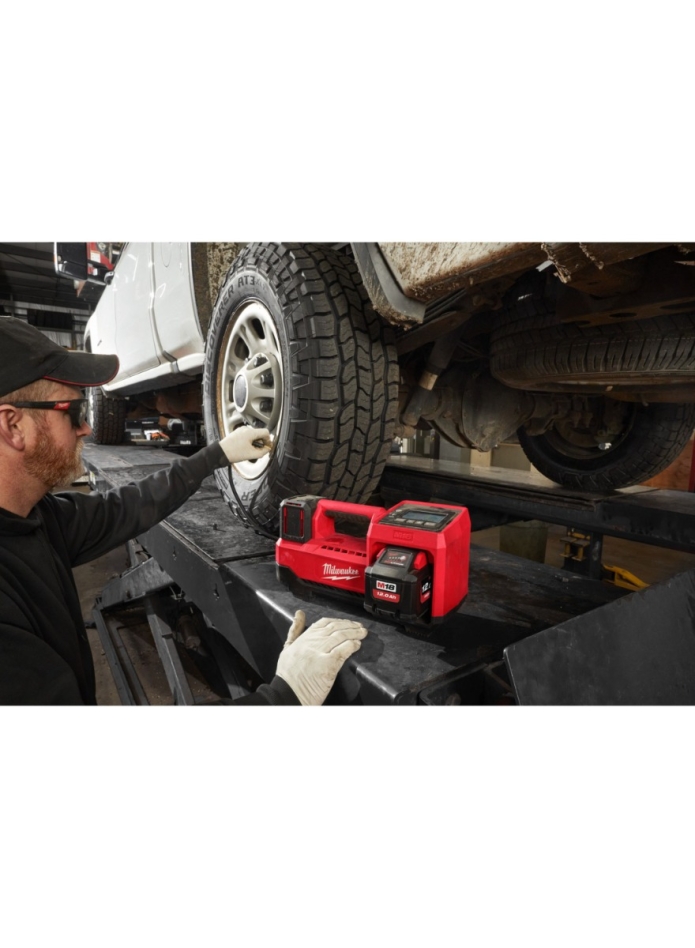 Milwaukee 4933478706 M18 BI-0 Compressore per pneumatici a batteria 18V (batterie e caricabatterie esclusi)