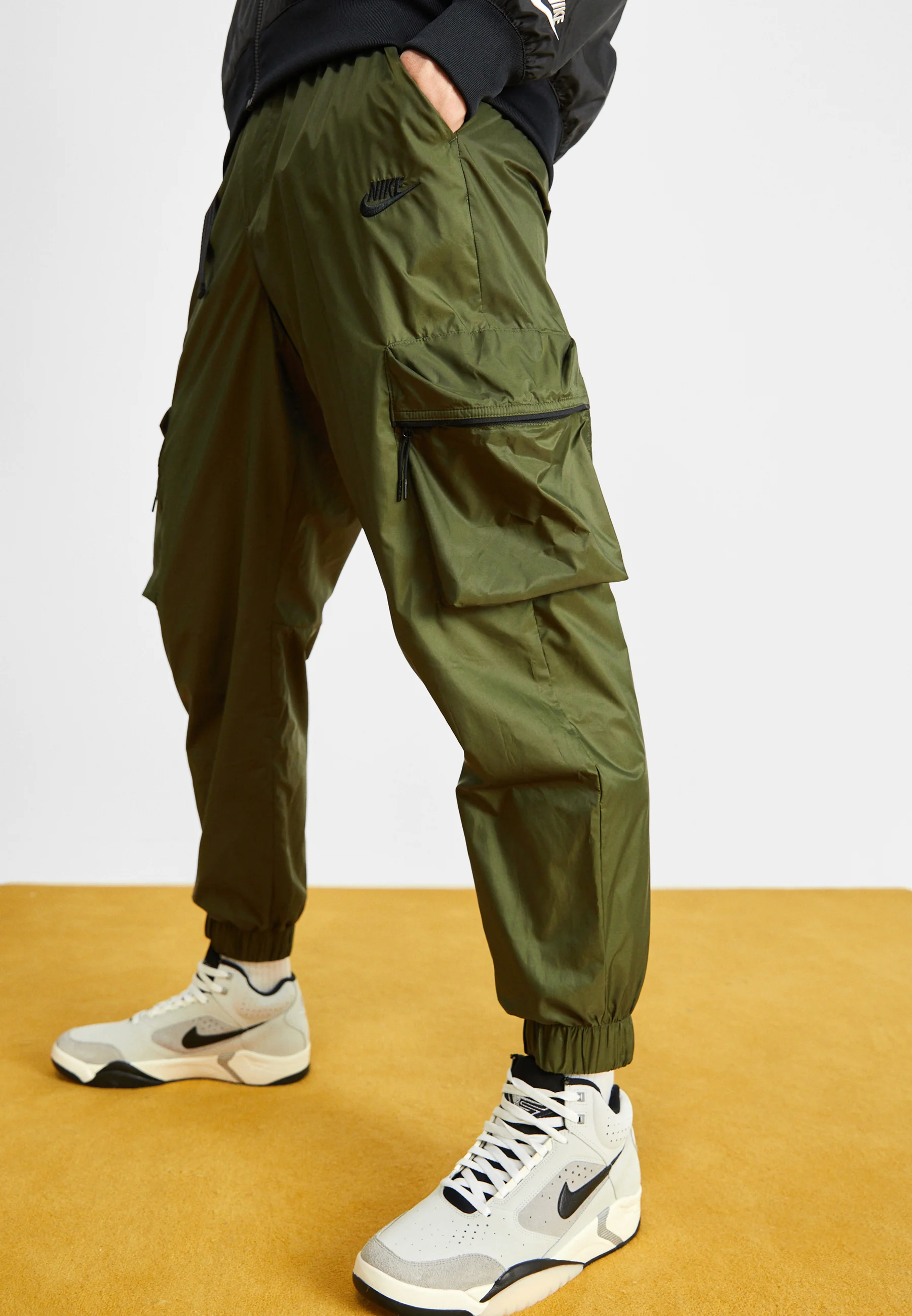 Pantalones cargo Nike Sportswear