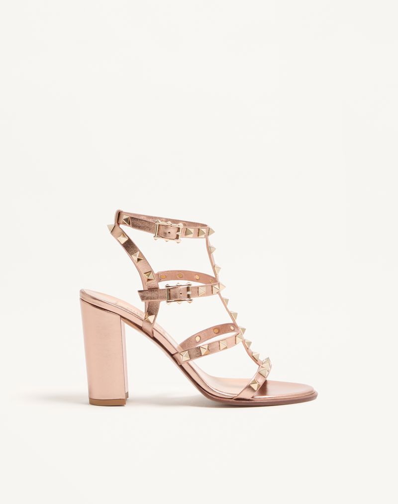 Sandália Rockstud em couro de bezerro laminado com tiras de 90 mm