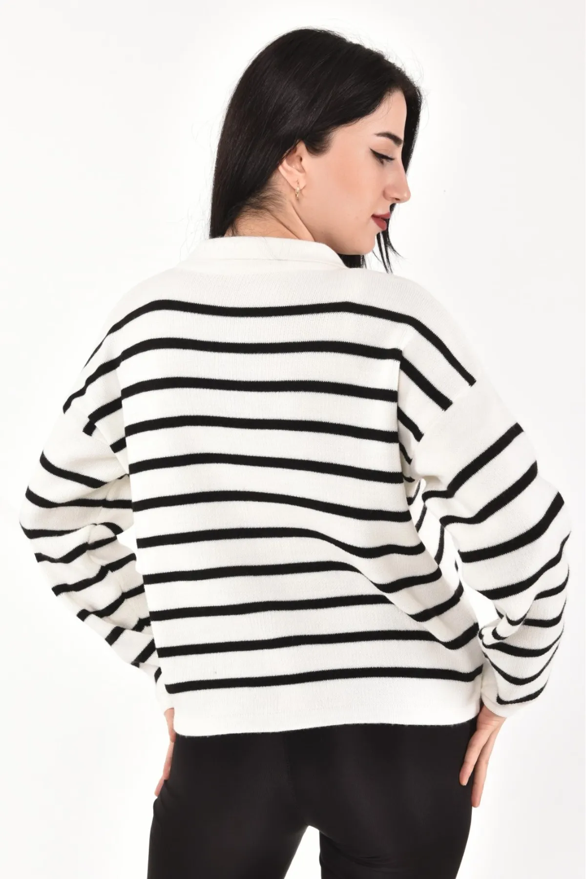 dijimodway  Ecru-schwarz gestreifter Crop-Strickpullover mit Polokragen für Damen
