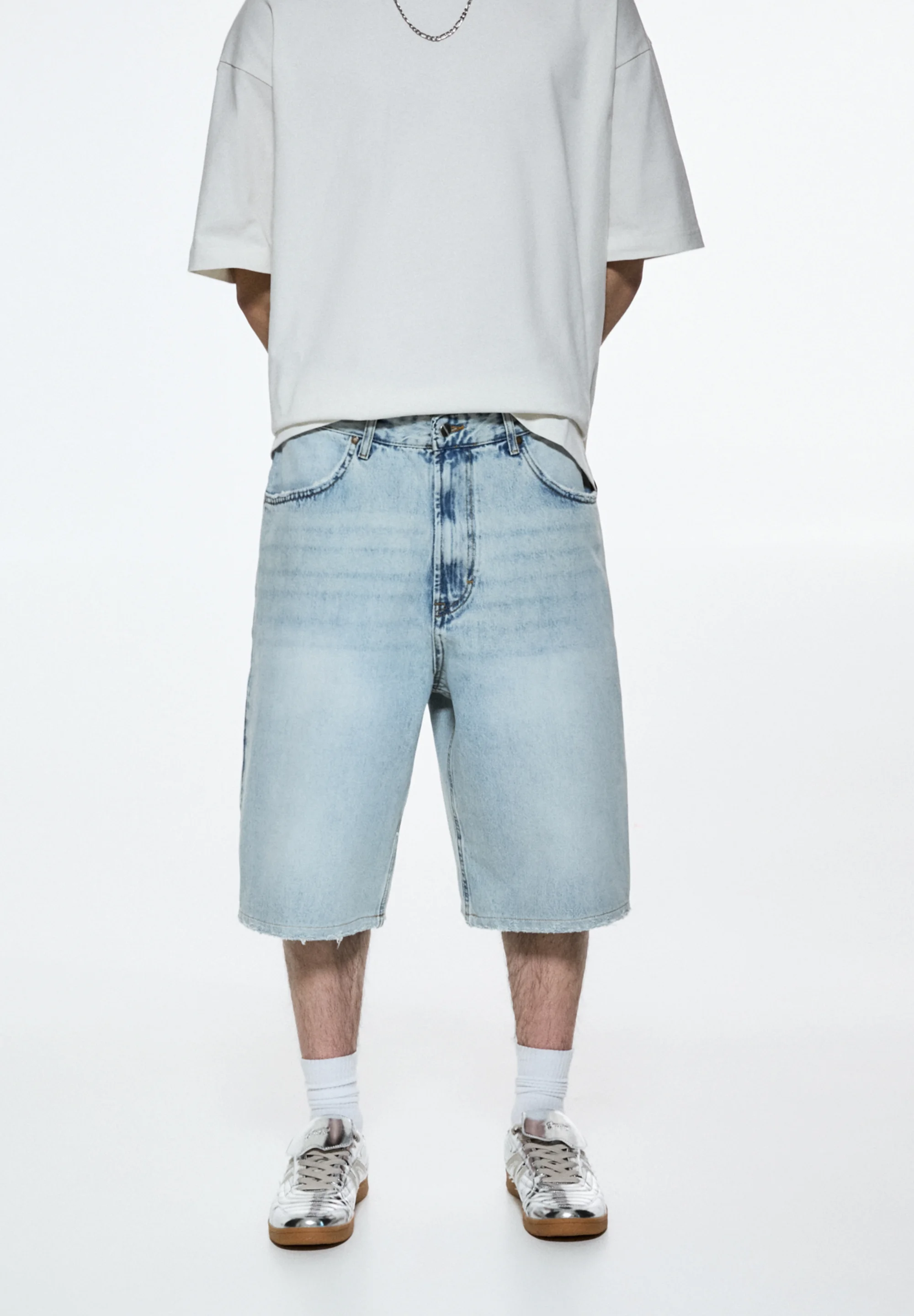 PULL&BEAR SKATER - Shorts vaqueros