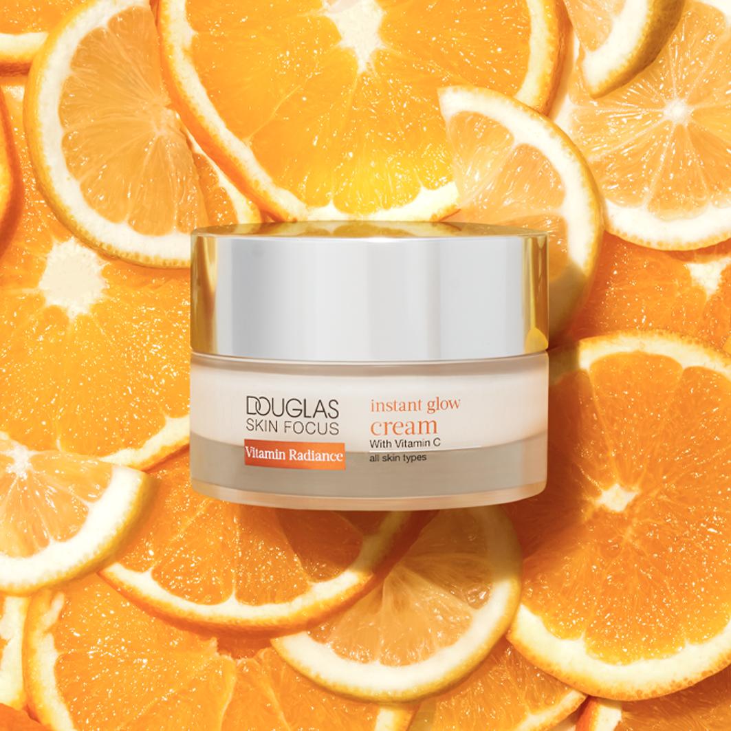Vitamin Radiance Instant Glow Cream